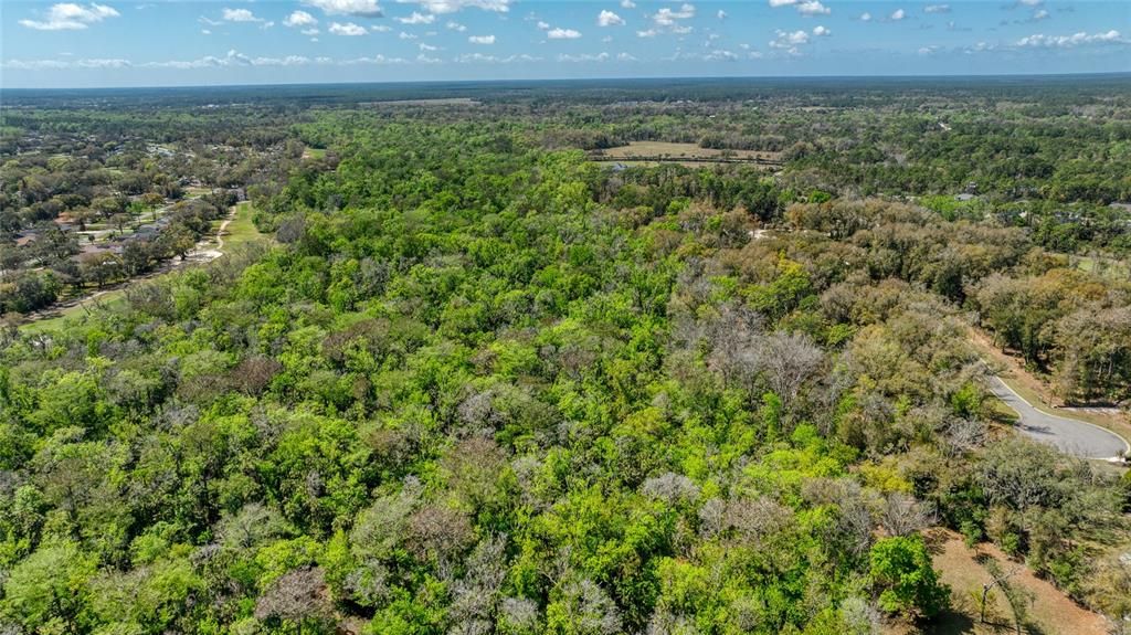 На продажу: $700,000 (1.40 acres)