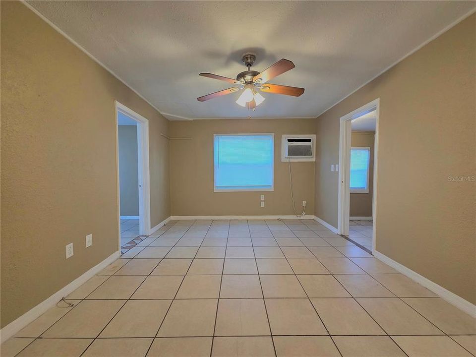 For Sale: $325,000 (6 beds, 0 baths, 2012 Square Feet)