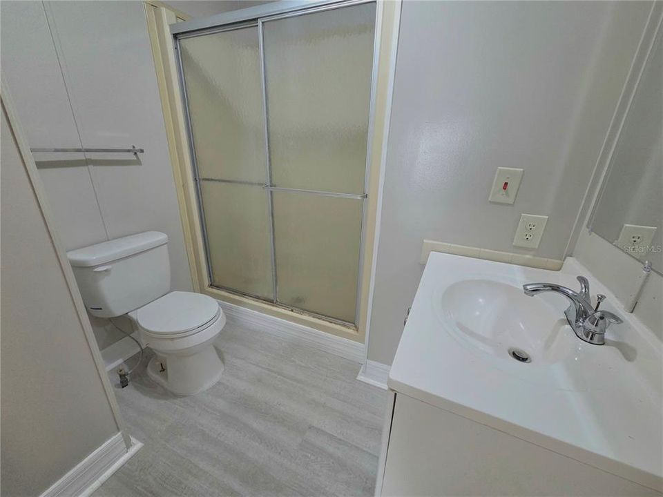 For Sale: $325,000 (6 beds, 0 baths, 2012 Square Feet)