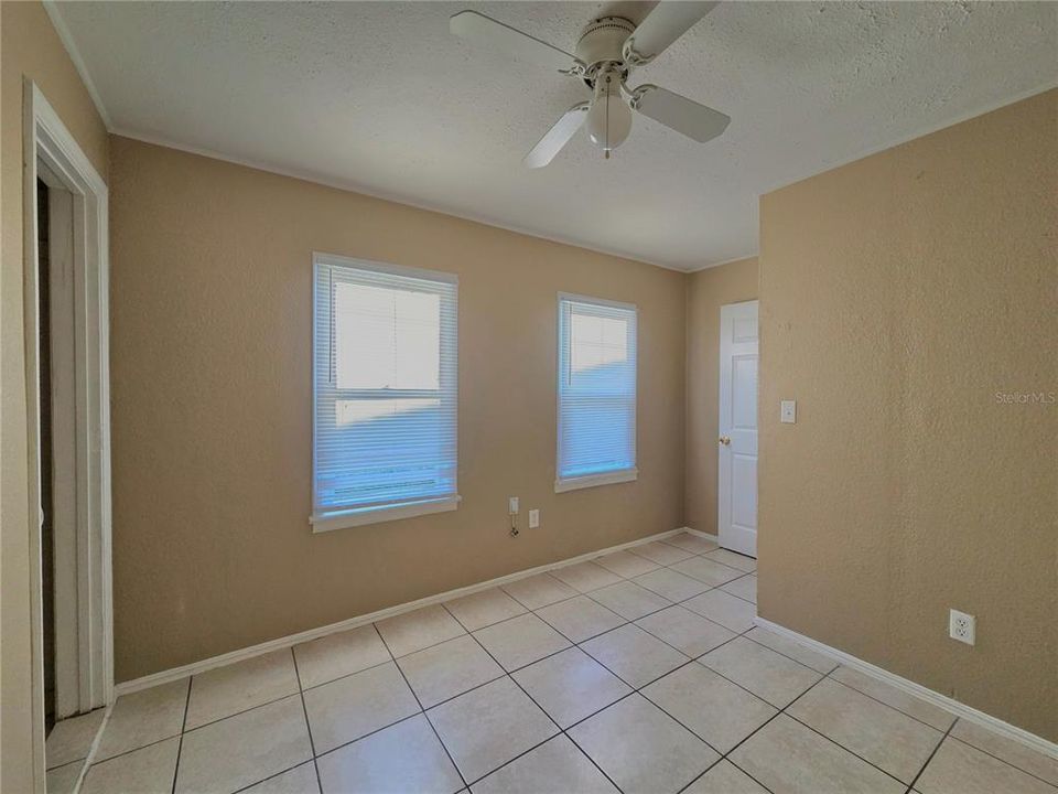 For Sale: $325,000 (6 beds, 0 baths, 2012 Square Feet)