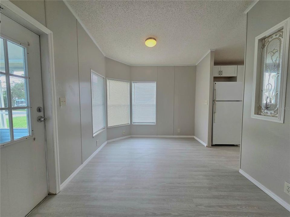 For Sale: $325,000 (6 beds, 0 baths, 2012 Square Feet)