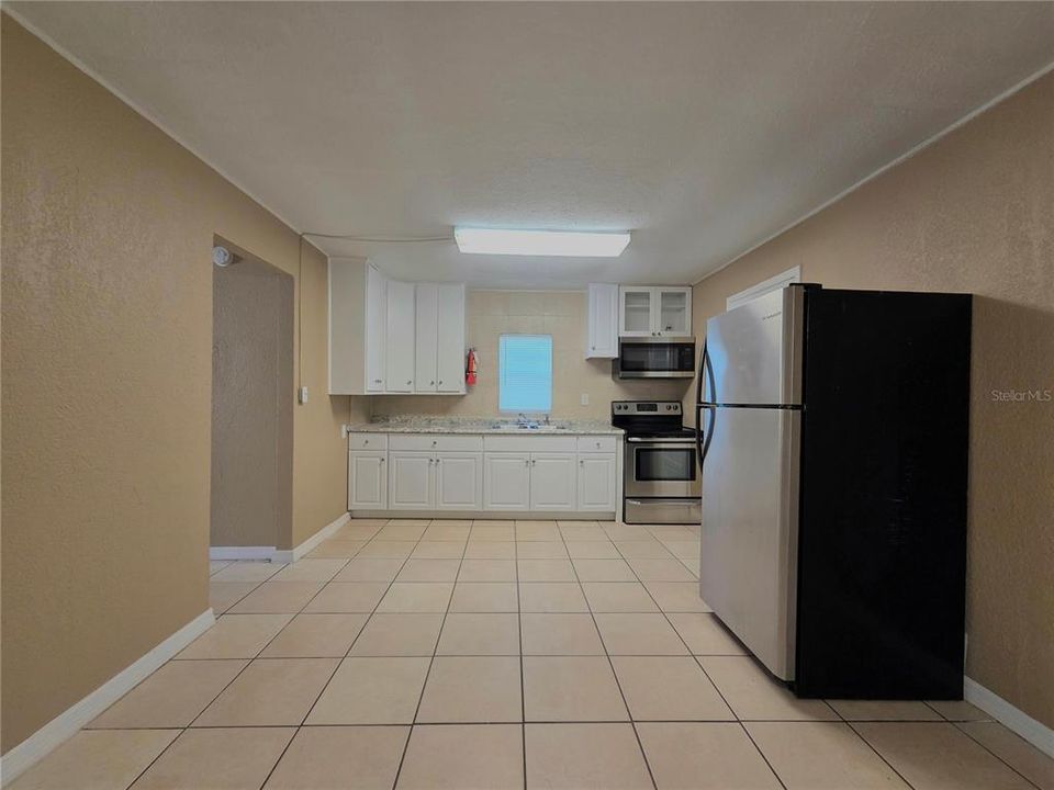 For Sale: $325,000 (6 beds, 0 baths, 2012 Square Feet)