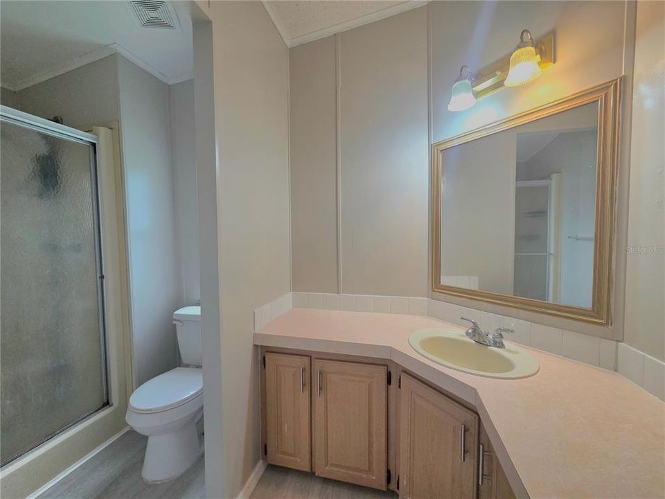 For Sale: $325,000 (6 beds, 0 baths, 2012 Square Feet)