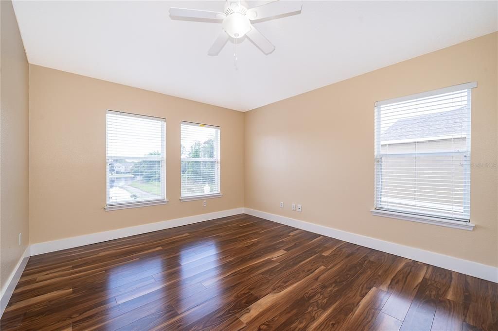 For Rent: $1,940 (2 beds, 2 baths, 1305 Square Feet)
