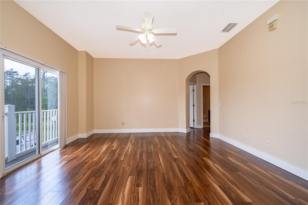For Rent: $1,940 (2 beds, 2 baths, 1305 Square Feet)