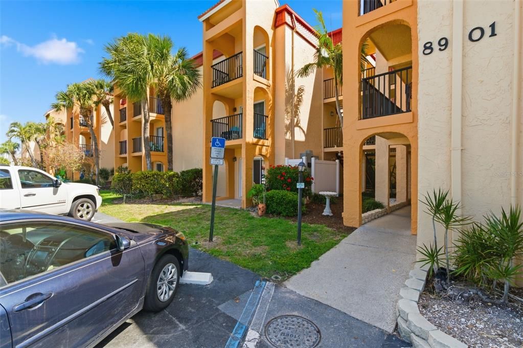 En Venta: $325,000 (2 camas, 1 baños, 790 Pies cuadrados)