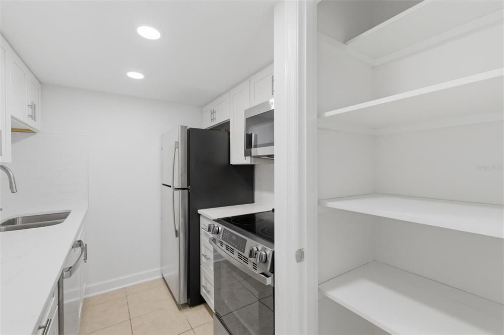 En Venta: $325,000 (2 camas, 1 baños, 790 Pies cuadrados)