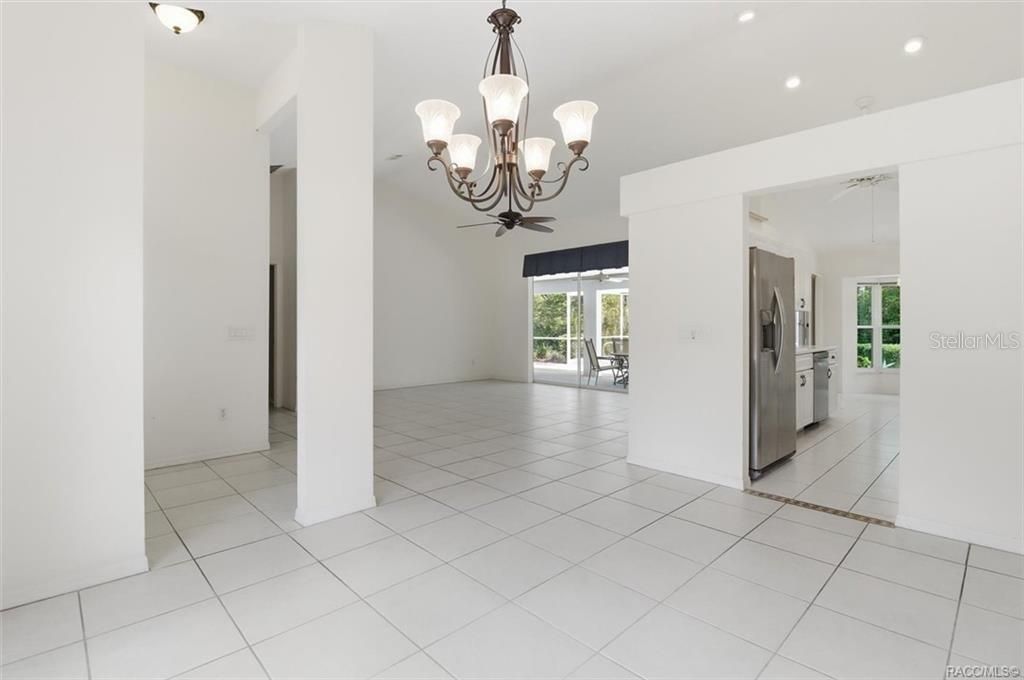 En Venta: $270,000 (3 camas, 2 baños, 1822 Pies cuadrados)