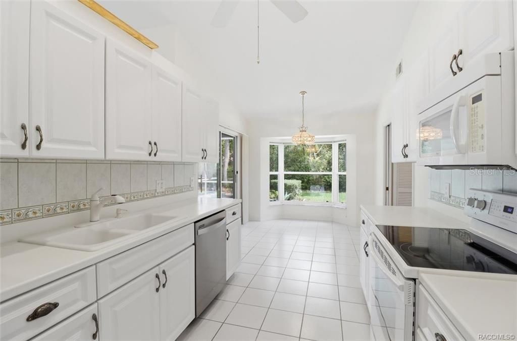 En Venta: $270,000 (3 camas, 2 baños, 1822 Pies cuadrados)