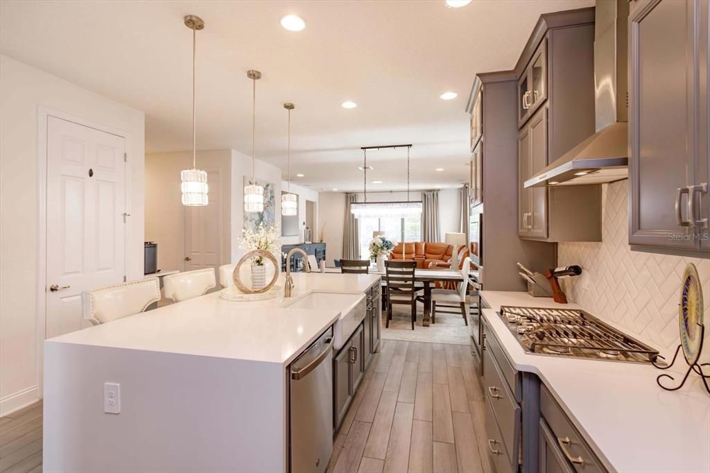 For Sale: $874,900 (4 beds, 4 baths, 3134 Square Feet)