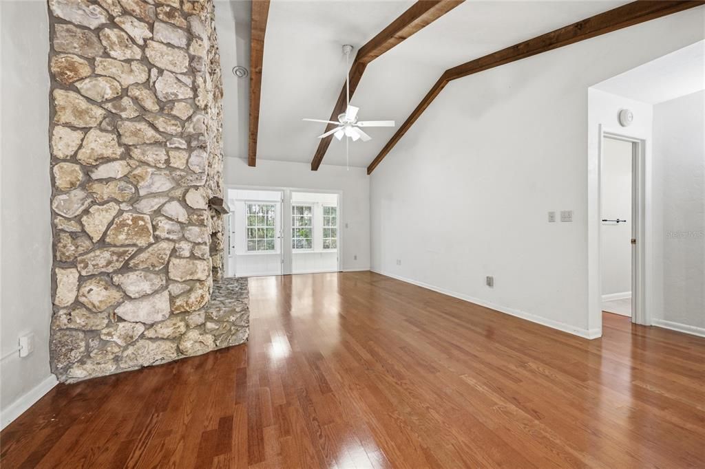 En Venta: $239,900 (2 camas, 2 baños, 1356 Pies cuadrados)