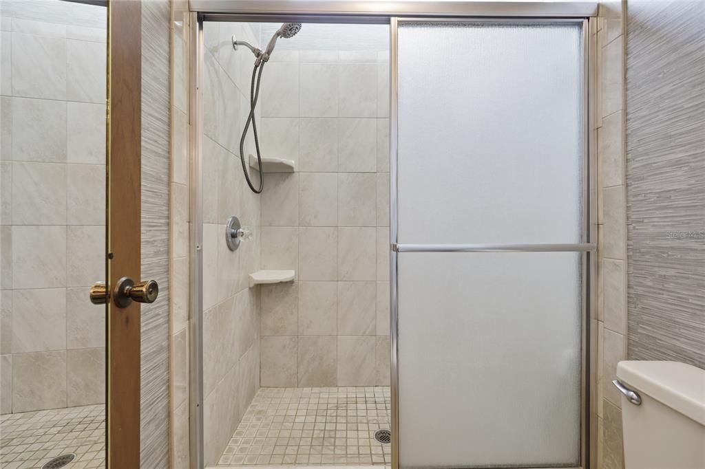 En Venta: $239,900 (2 camas, 2 baños, 1356 Pies cuadrados)