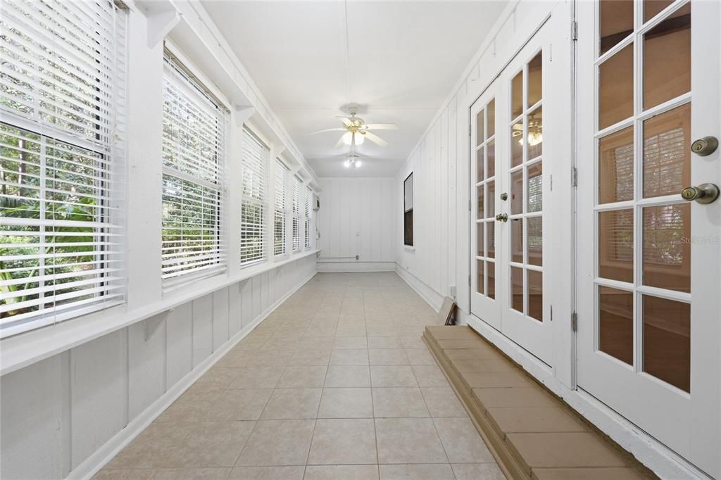 En Venta: $239,900 (2 camas, 2 baños, 1356 Pies cuadrados)