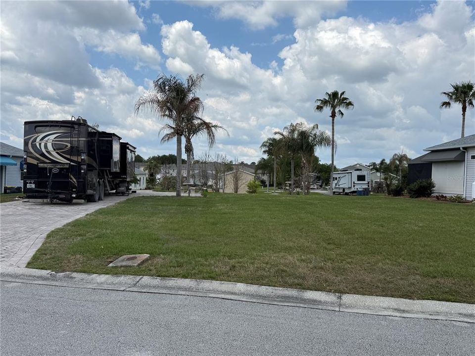 En Venta: $147,999 (0.24 acres)