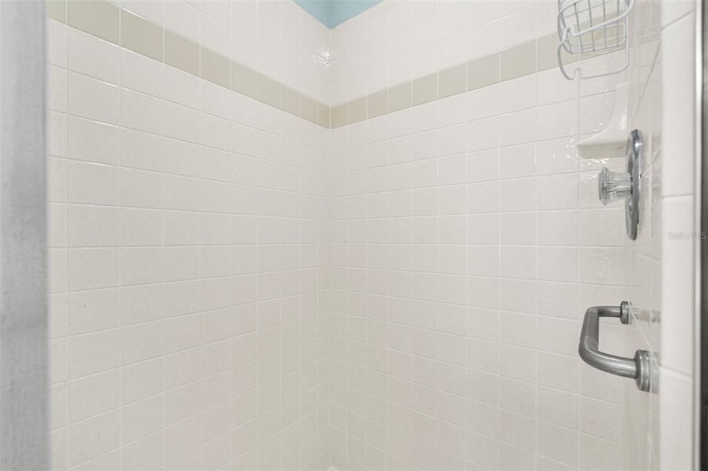 En Venta: $339,000 (3 camas, 2 baños, 1647 Pies cuadrados)
