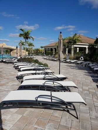 En Venta: $284,200 (2 camas, 2 baños, 1142 Pies cuadrados)