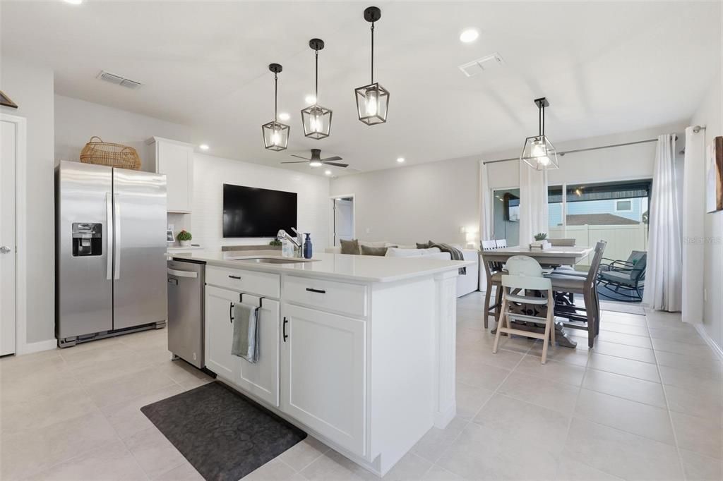 Active With Contract: $354,500 (4 beds, 2 baths, 1580 Square Feet)