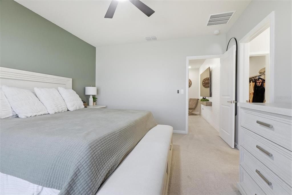 Active With Contract: $354,500 (4 beds, 2 baths, 1580 Square Feet)