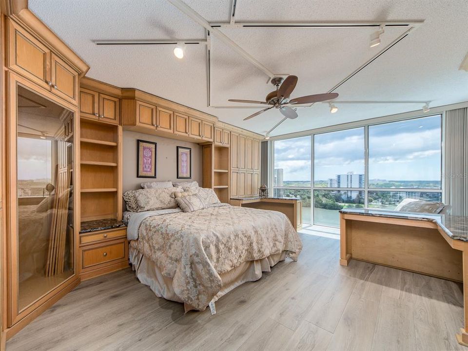 На продажу: $749,000 (3 спален, 3 ванн, 2130 Квадратных фут)