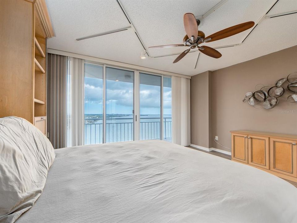 На продажу: $749,000 (3 спален, 3 ванн, 2130 Квадратных фут)