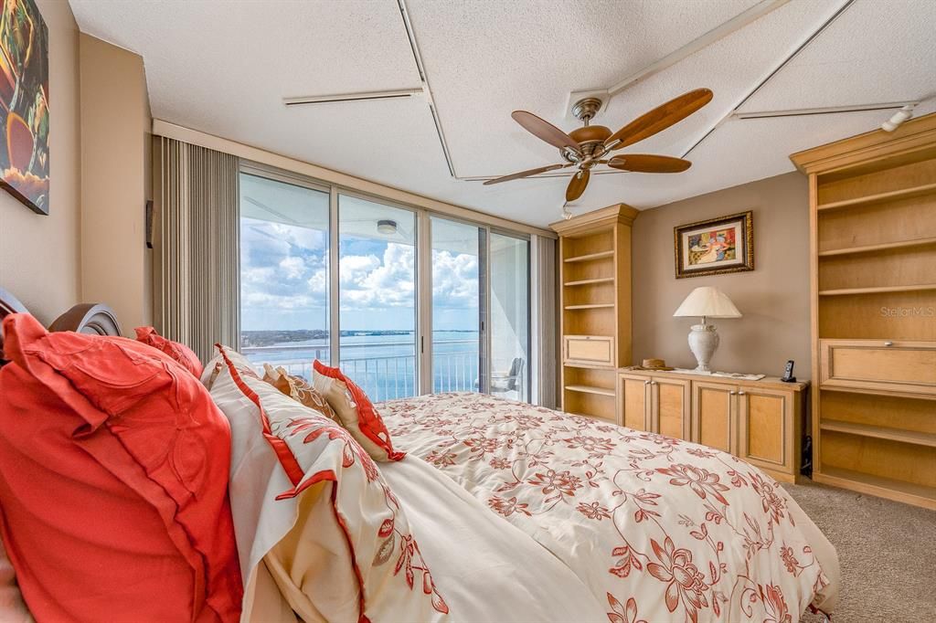 На продажу: $749,000 (3 спален, 3 ванн, 2130 Квадратных фут)