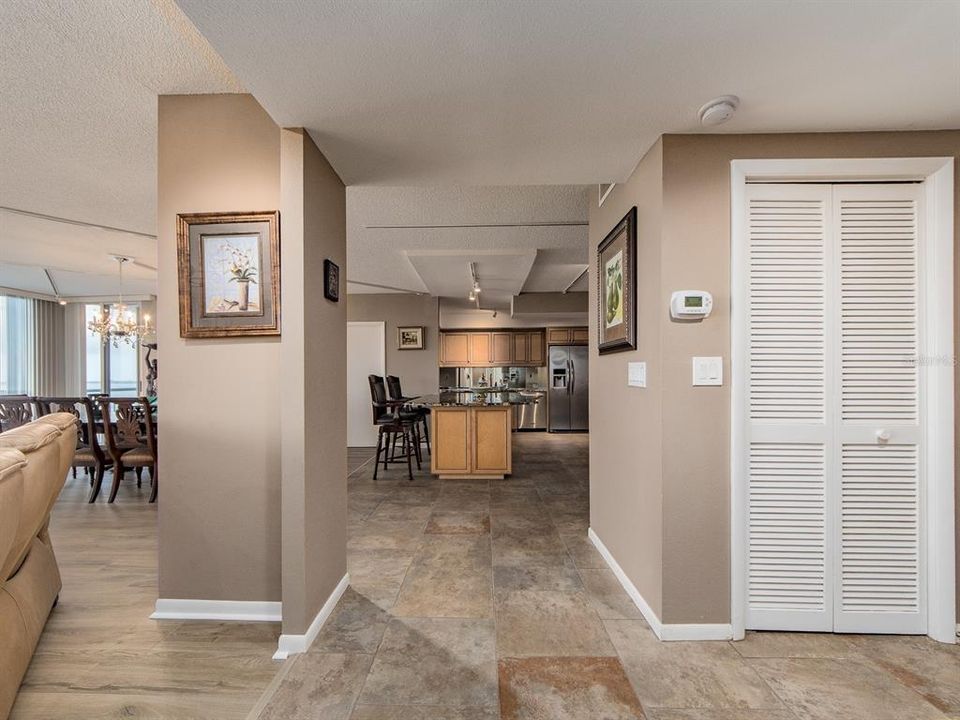 На продажу: $749,000 (3 спален, 3 ванн, 2130 Квадратных фут)