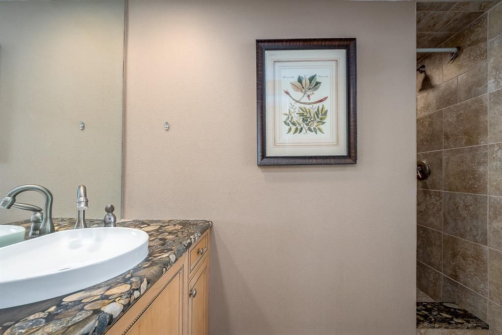 На продажу: $749,000 (3 спален, 3 ванн, 2130 Квадратных фут)