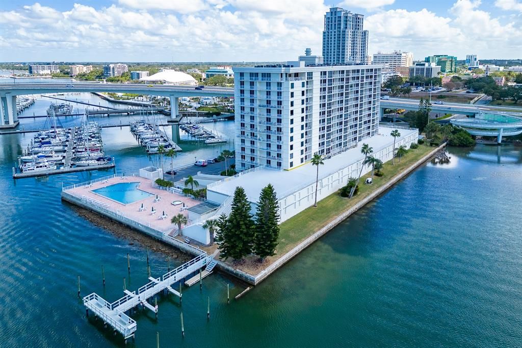 На продажу: $749,000 (3 спален, 3 ванн, 2130 Квадратных фут)