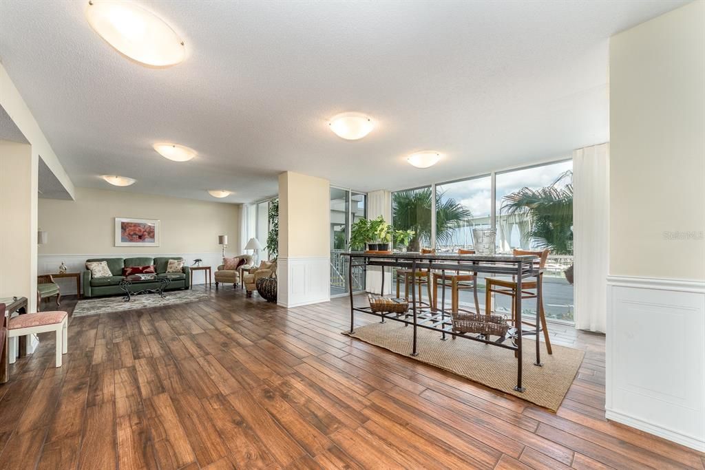 На продажу: $749,000 (3 спален, 3 ванн, 2130 Квадратных фут)