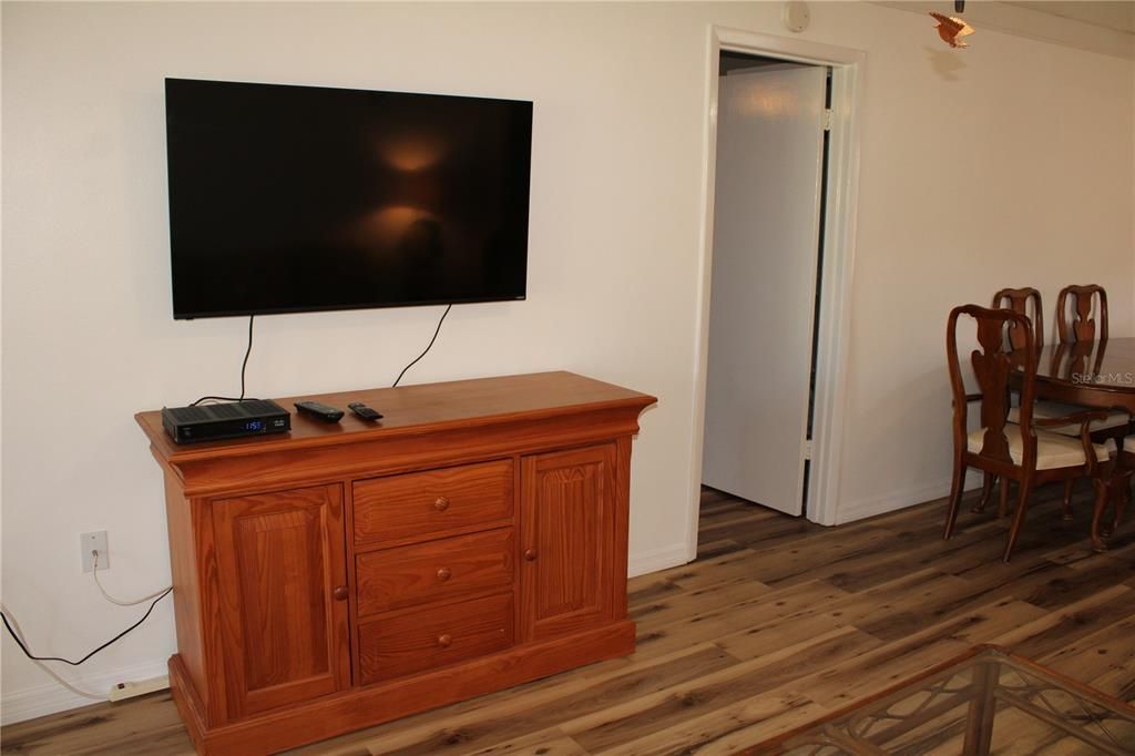 Activo con contrato: $1,450 (2 camas, 2 baños, 896 Pies cuadrados)
