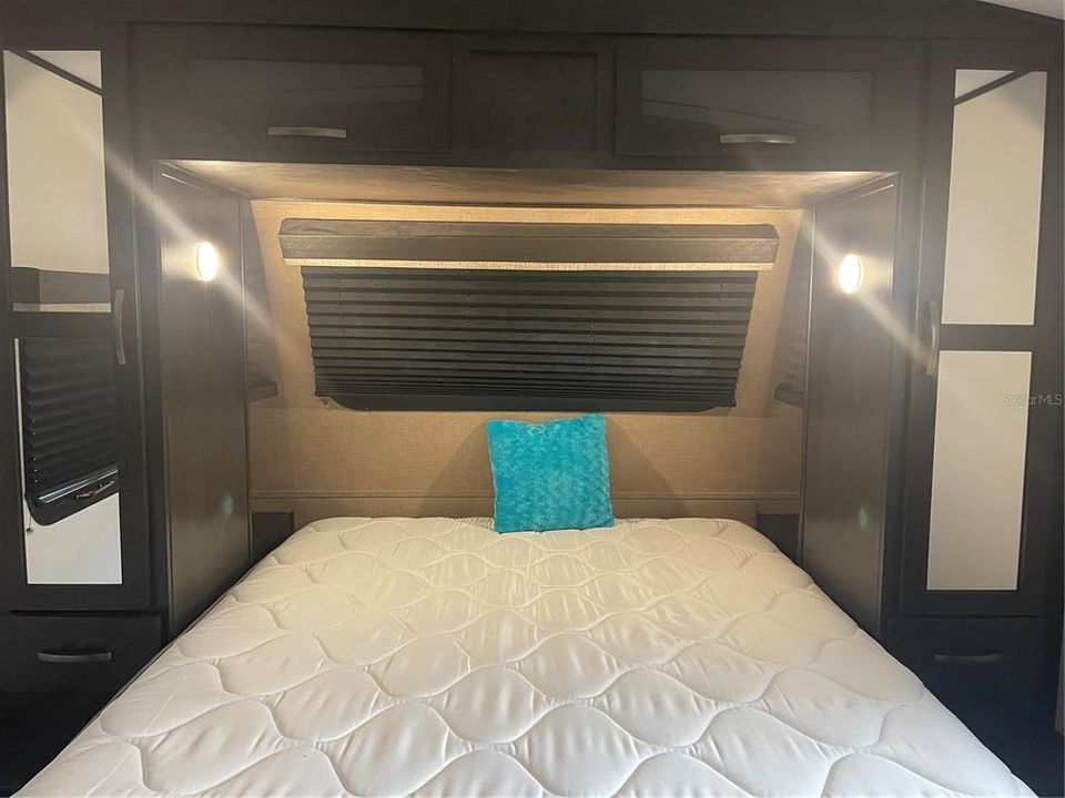 待售: $104,500 (0.04 acres)