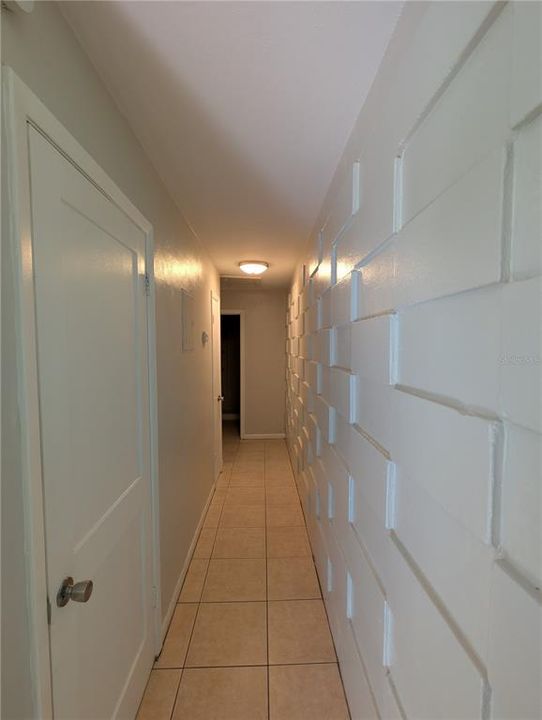 For Rent: $1,400 (2 beds, 1 baths, 777 Square Feet)