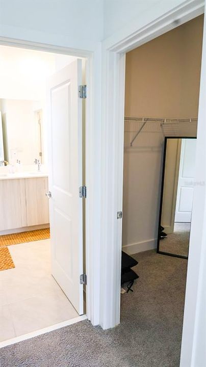 En Venta: $439,000 (3 camas, 2 baños, 1924 Pies cuadrados)