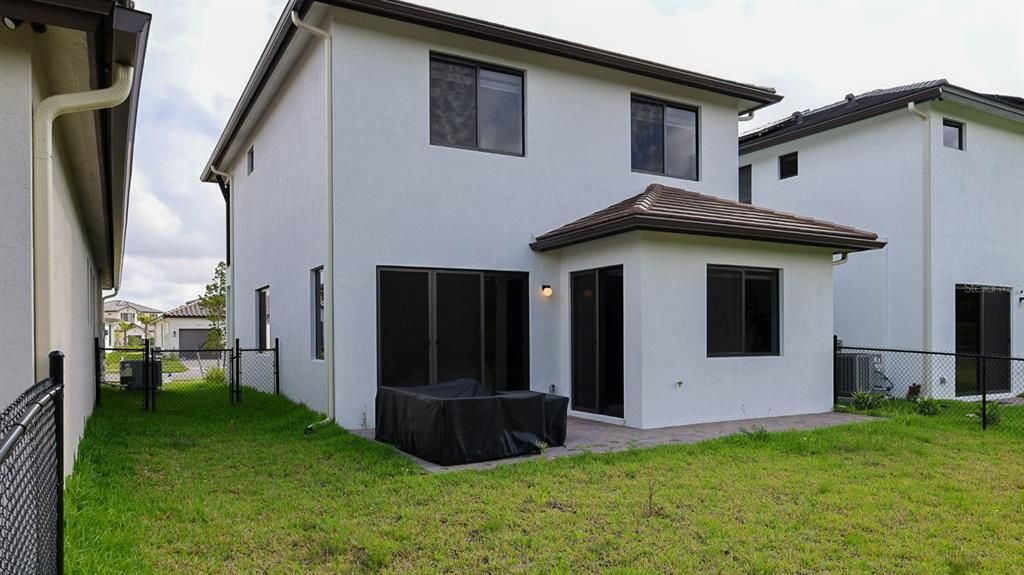 En Venta: $439,000 (3 camas, 2 baños, 1924 Pies cuadrados)