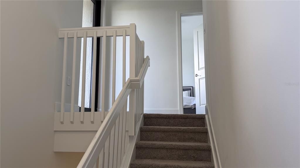 En Venta: $439,000 (3 camas, 2 baños, 1924 Pies cuadrados)