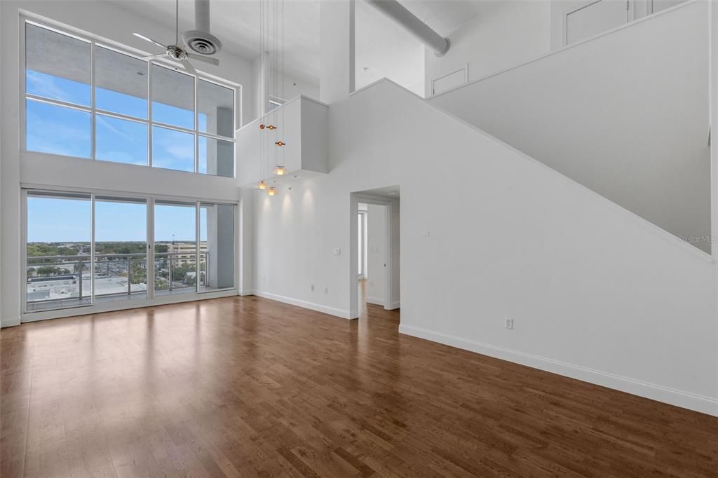 На продажу: $595,000 (2 спален, 2 ванн, 1453 Квадратных фут)