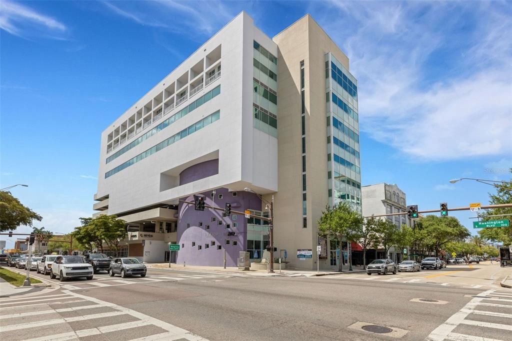 На продажу: $595,000 (2 спален, 2 ванн, 1453 Квадратных фут)