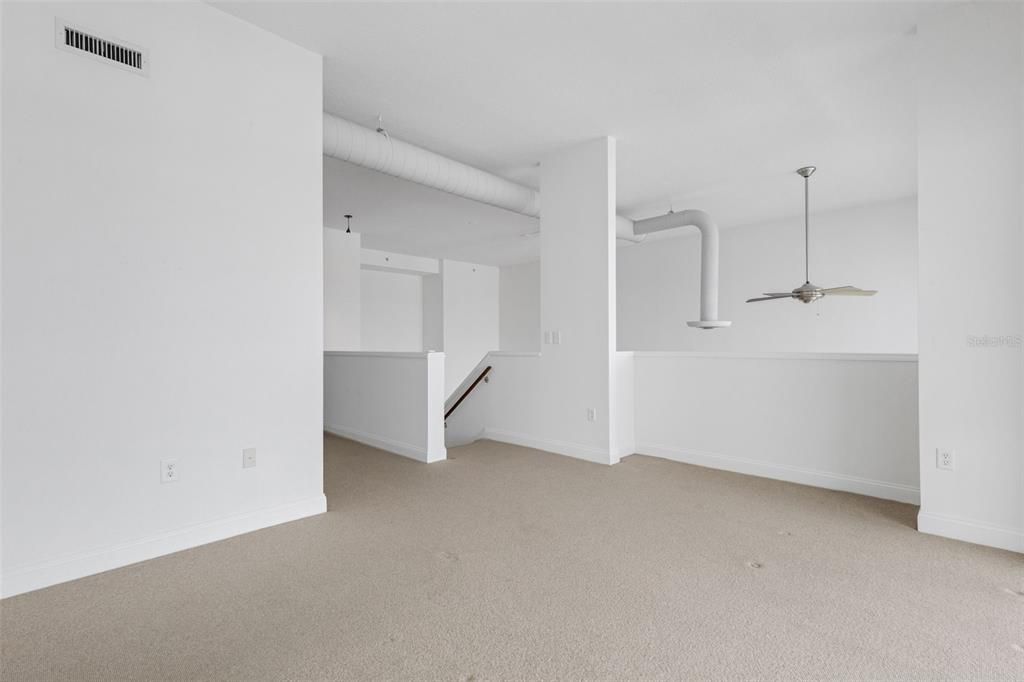 На продажу: $595,000 (2 спален, 2 ванн, 1453 Квадратных фут)