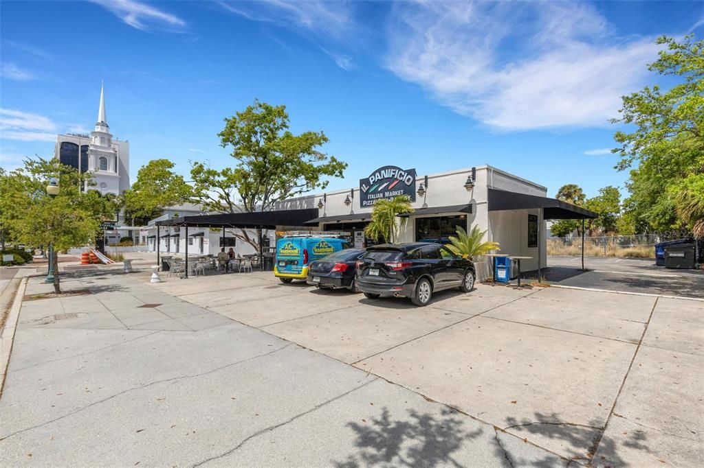 На продажу: $595,000 (2 спален, 2 ванн, 1453 Квадратных фут)