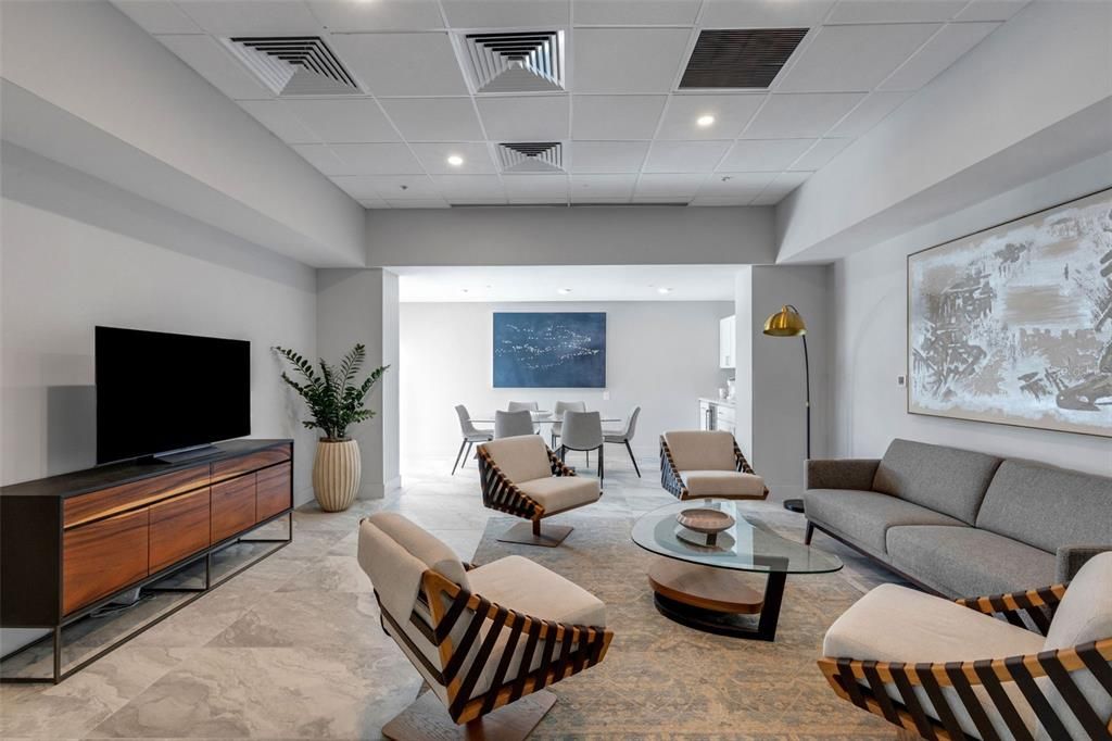 На продажу: $595,000 (2 спален, 2 ванн, 1453 Квадратных фут)