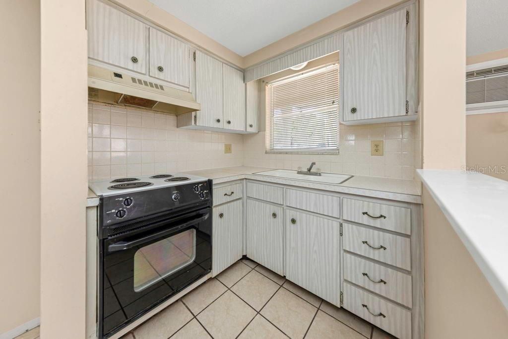 En Venta: $475,000 (4 camas, 0 baños, 2336 Pies cuadrados)