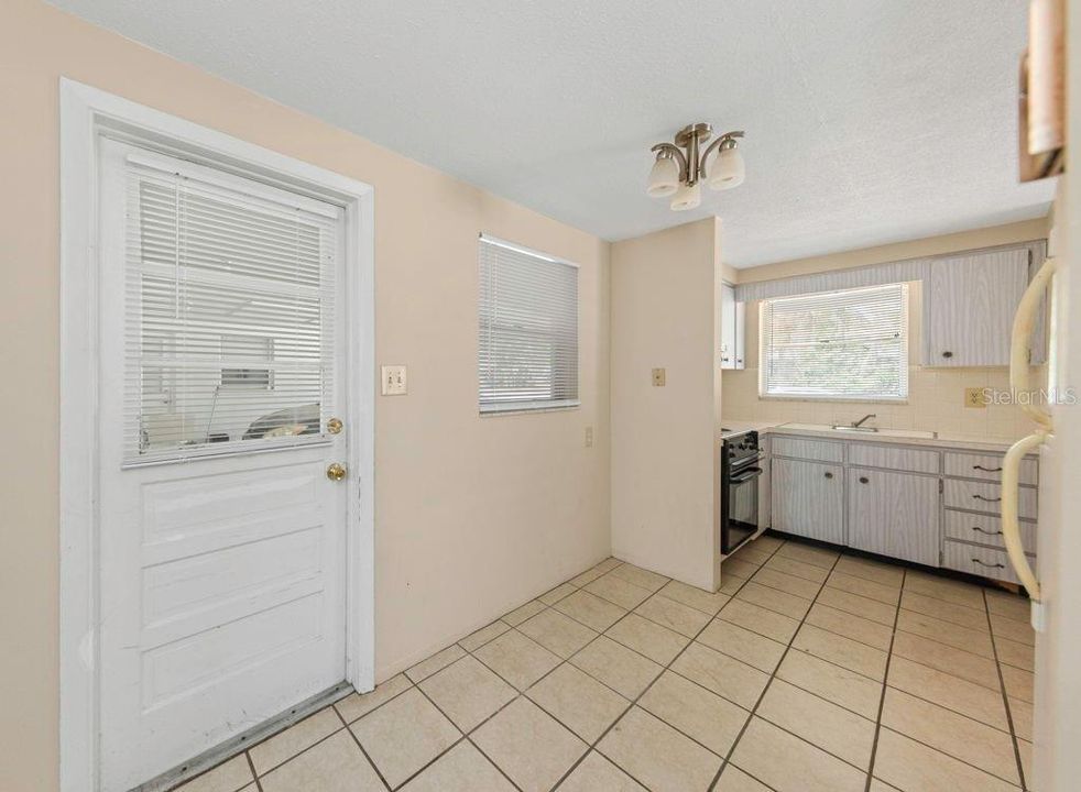 En Venta: $475,000 (4 camas, 0 baños, 2336 Pies cuadrados)