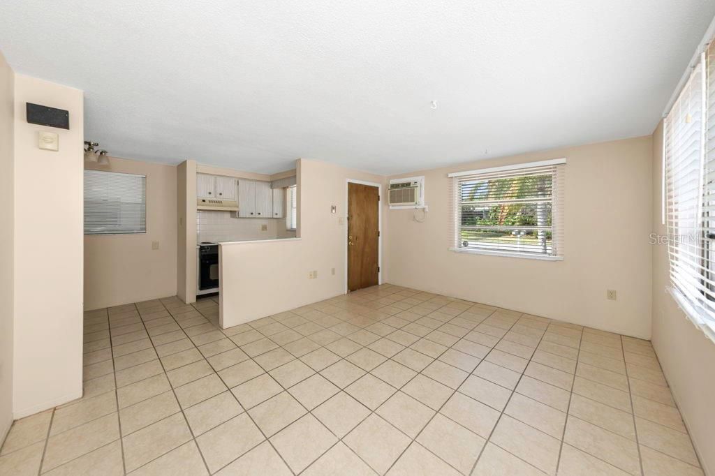 En Venta: $475,000 (4 camas, 0 baños, 2336 Pies cuadrados)