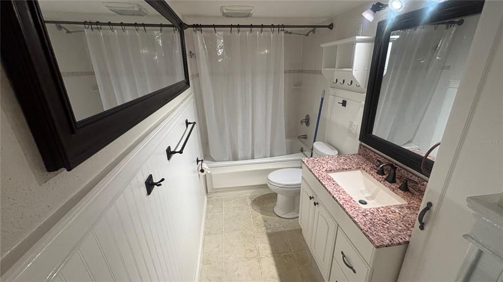 На продажу: $94,900 (1 спален, 1 ванн, 707 Квадратных фут)