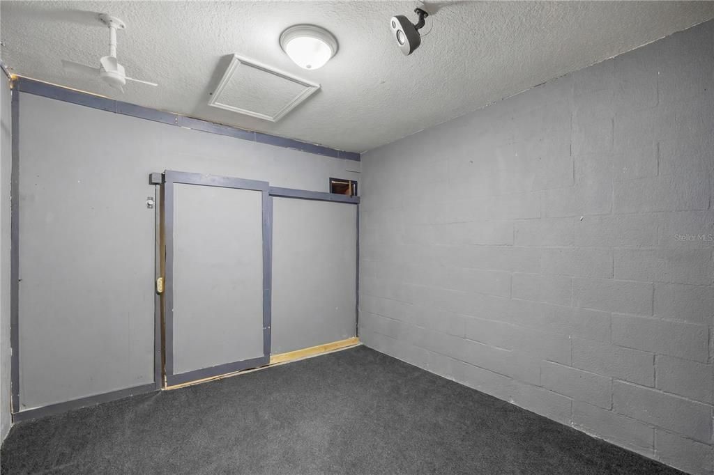 For Sale: $169,900 (2 beds, 2 baths, 1027 Square Feet)