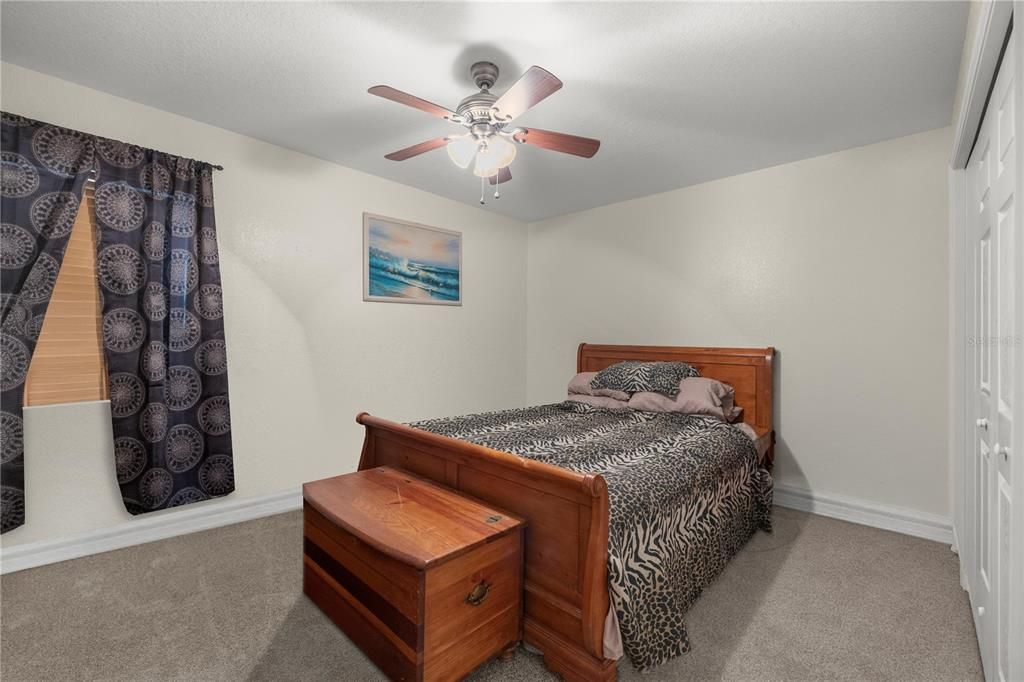 For Sale: $169,900 (2 beds, 2 baths, 1027 Square Feet)