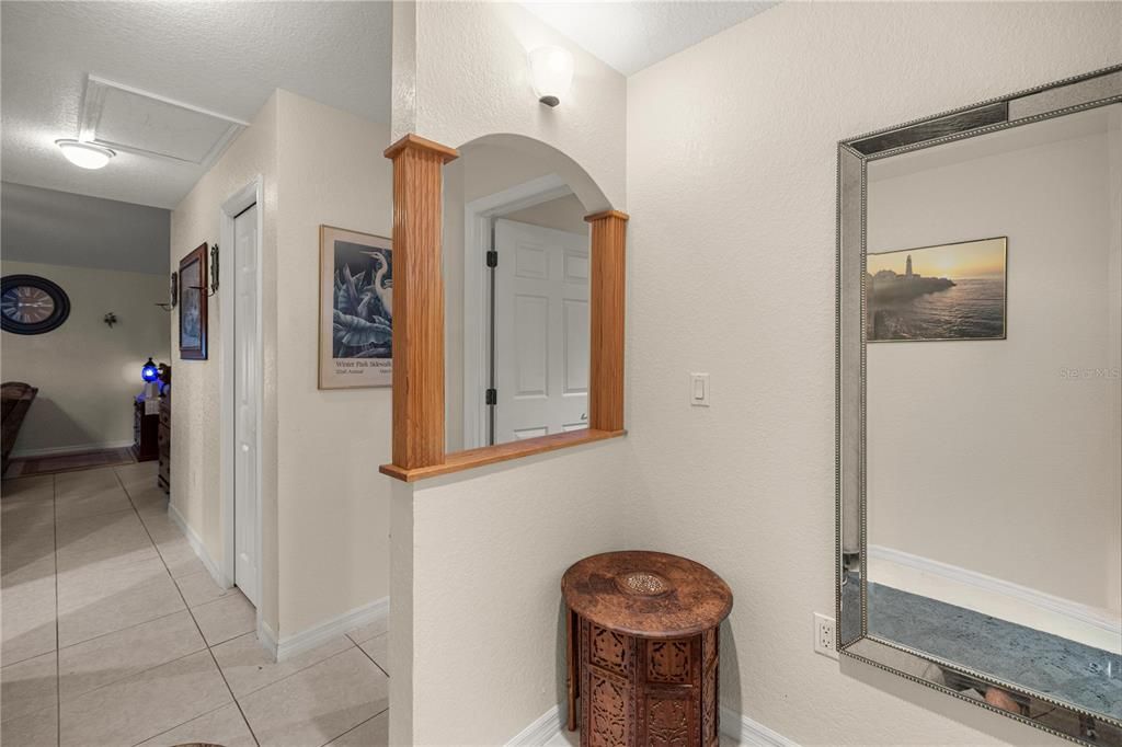 For Sale: $169,900 (2 beds, 2 baths, 1027 Square Feet)