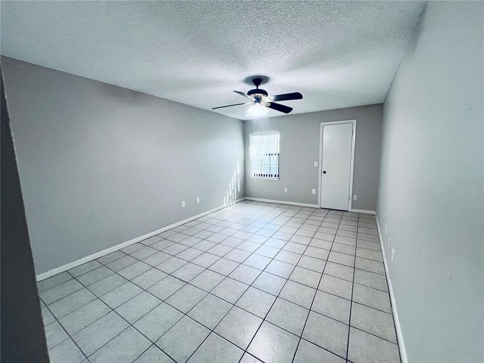 Active With Contract: $259,900 (3 beds, 2 baths, 1114 Square Feet)