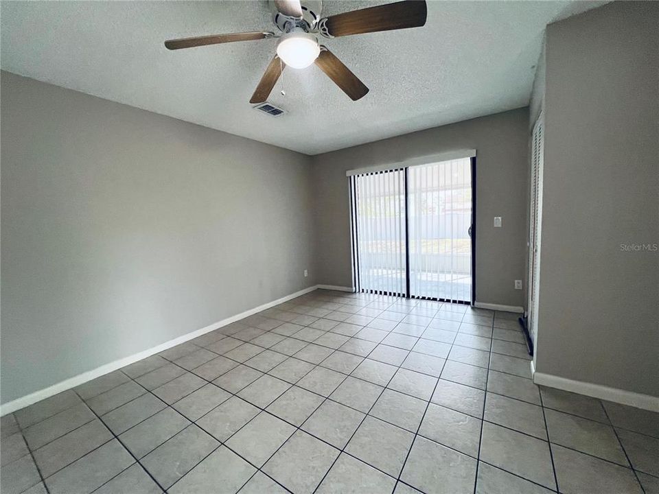 Active With Contract: $259,900 (3 beds, 2 baths, 1114 Square Feet)