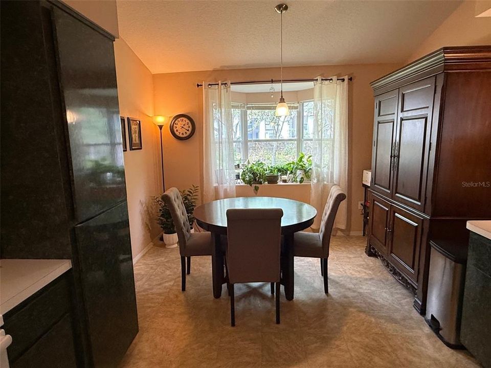 В аренду: $1,850 (2 спален, 2 ванн, 1149 Квадратных фут)